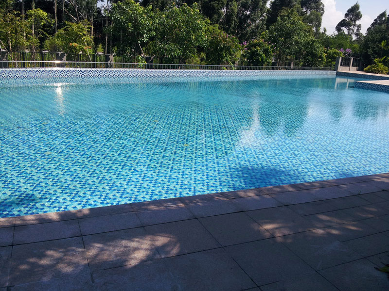 石英砂濾料板結(jié)影響大！游泳池砂缸遇此問題該怎么辦？